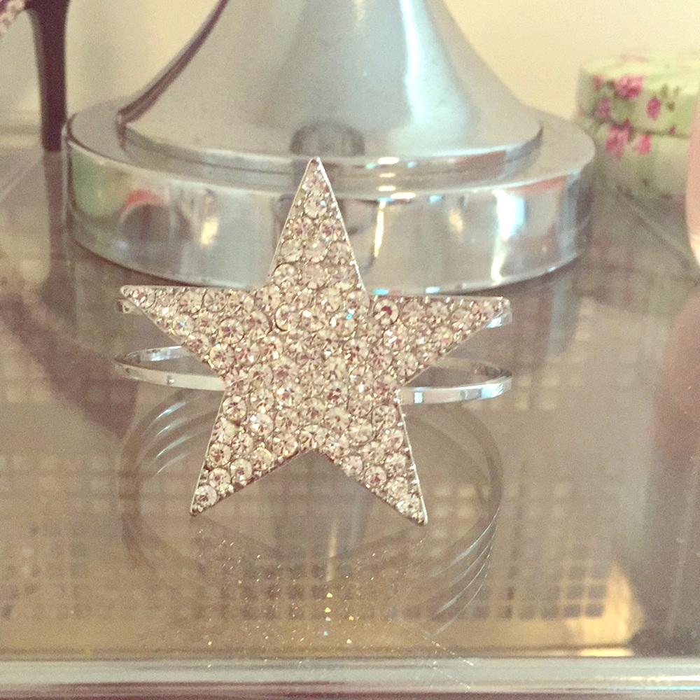 Silver star bracelet
